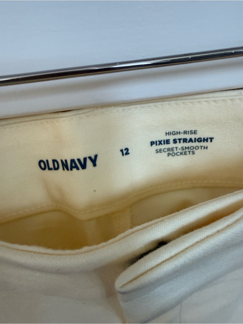 Old Navy NWOT  High-Rise Pixie Straight Ankle Pants Pale Yellow 12 - Picture 5 of 8